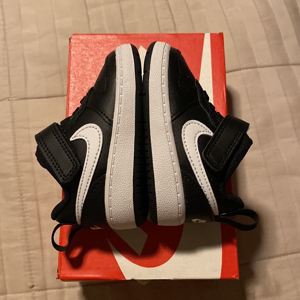 Nike | NWB Baby / Toddler Nike Shoes - Picture 7 of 9